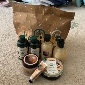 Body shop gift set Shea butter